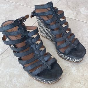 Luky Brand wedges sandals size 7.5